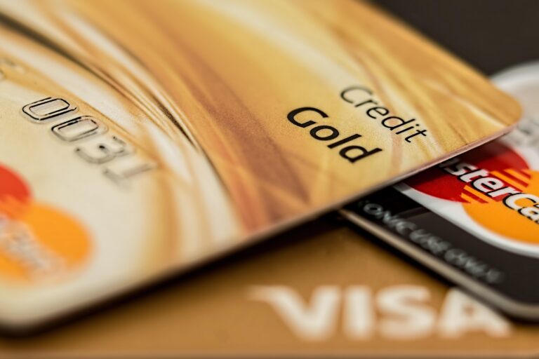How to Earn $2,000 Every Year: The Ultimate Guide to US Credit Card Sign-up Bonuses